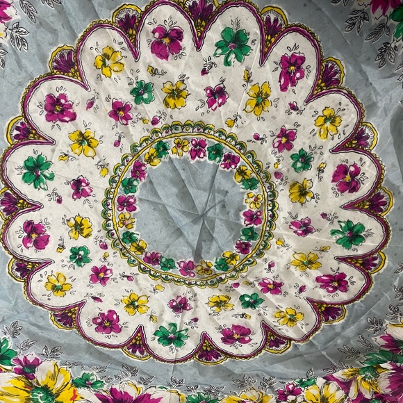 Vintage Floral Circular Scarf - Picture 5 of 6